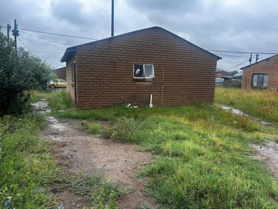 2 Bedroom Property for Sale in Bloemside 5 Free State